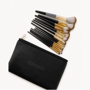 CHANEL BRUSH